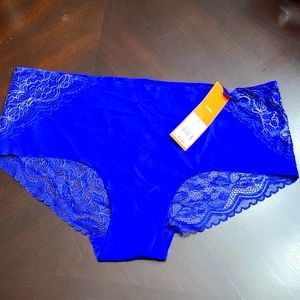 BNWT Gilligan & Omalley panties